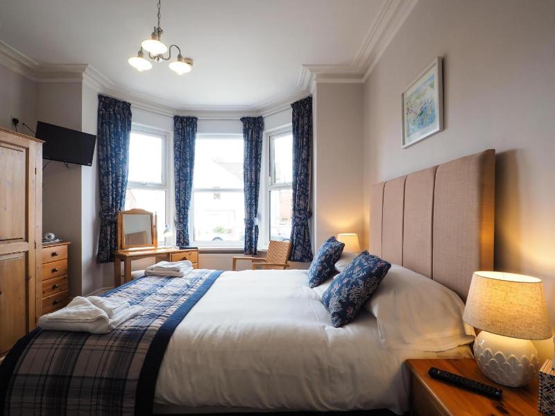 Double Room image 1