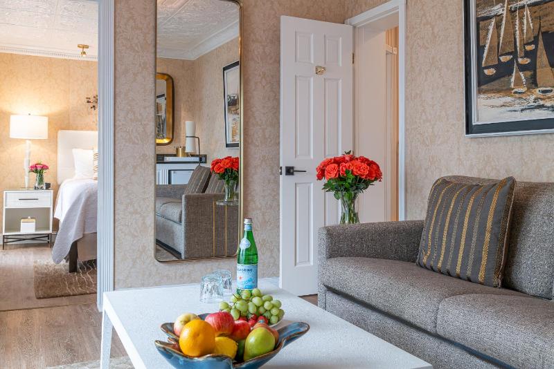 King Suite image 4