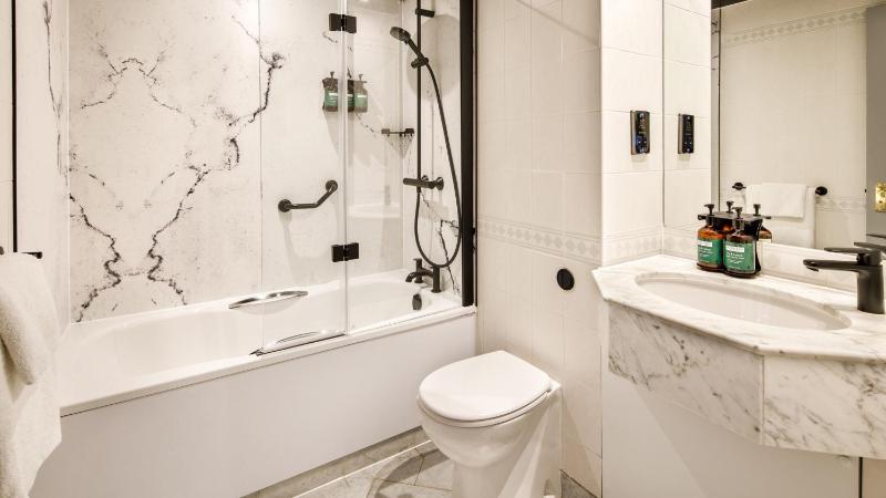 Premium Room image 3