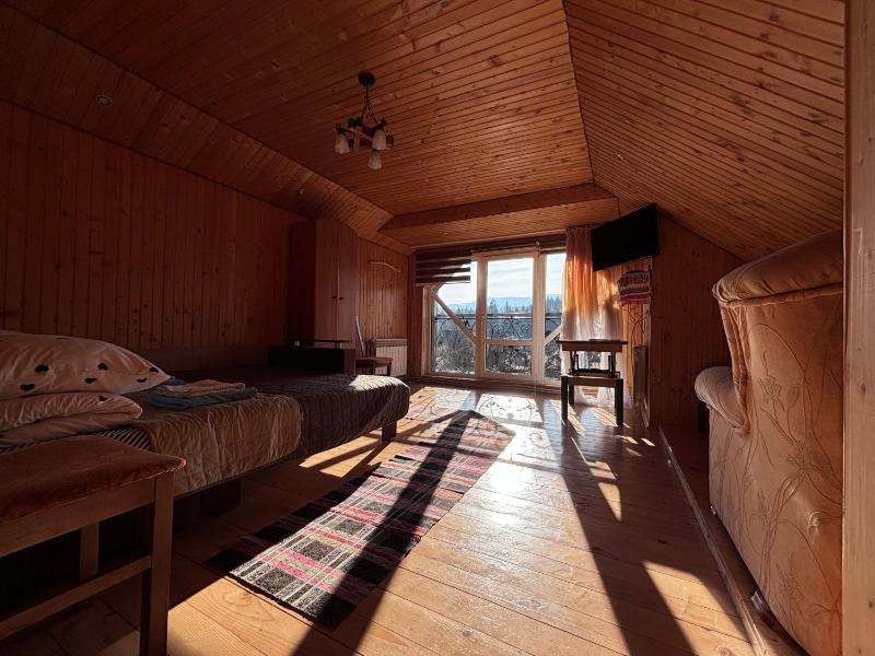 Double Room with Mountain View image 4