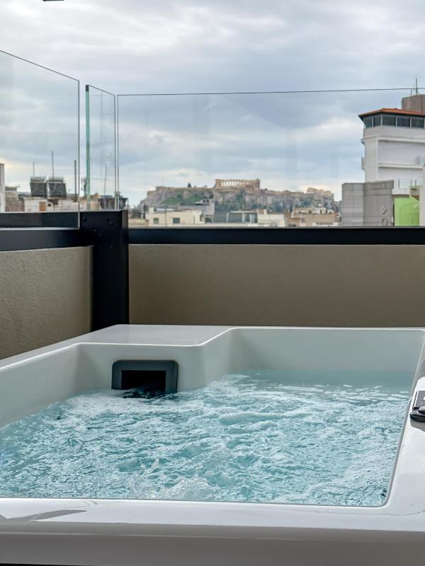 Geraniou Boutique Spot - image 15