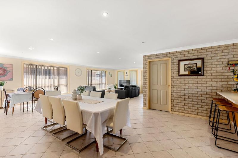 The Verge Beach House - Pet Friendly - 2 Mins Walk to Beach - image 18