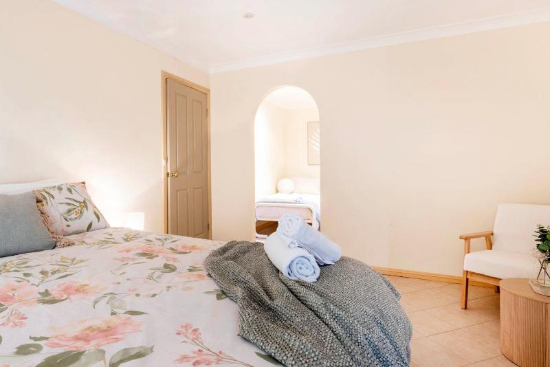 The Verge Beach House - Pet Friendly - 2 Mins Walk to Beach - image 8