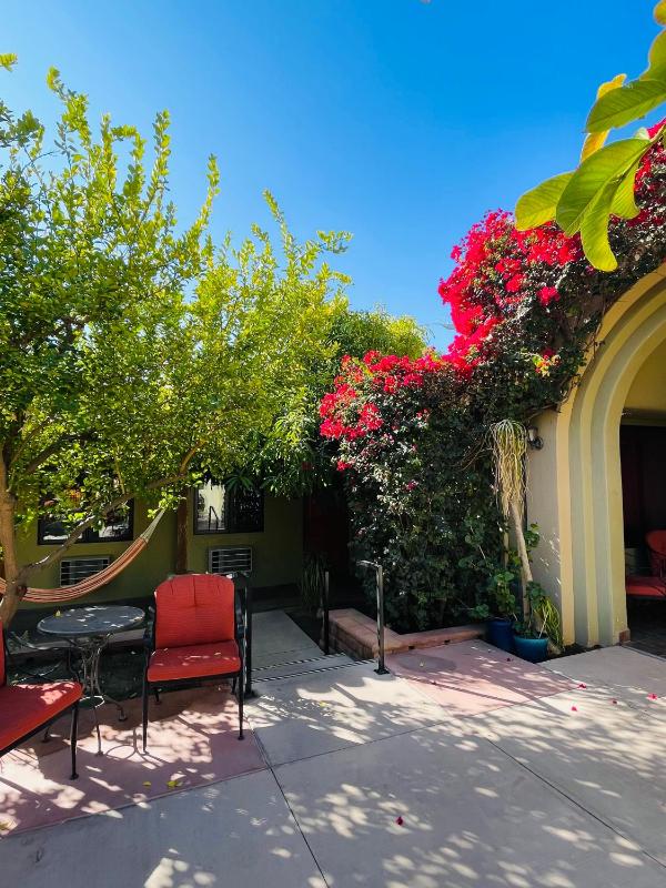 Los Arboles Hotel - image 8