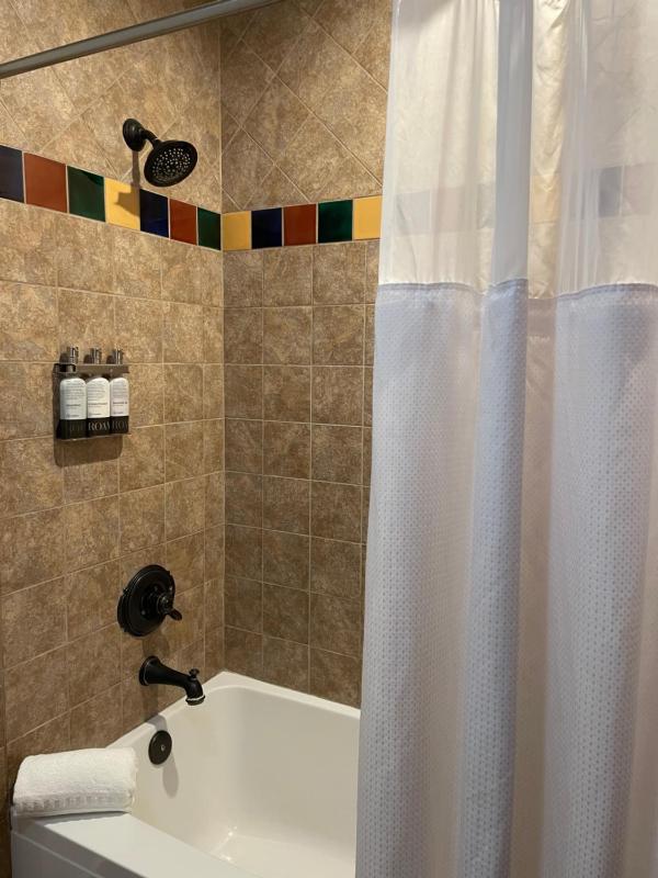 Los Arboles Hotel - image 18