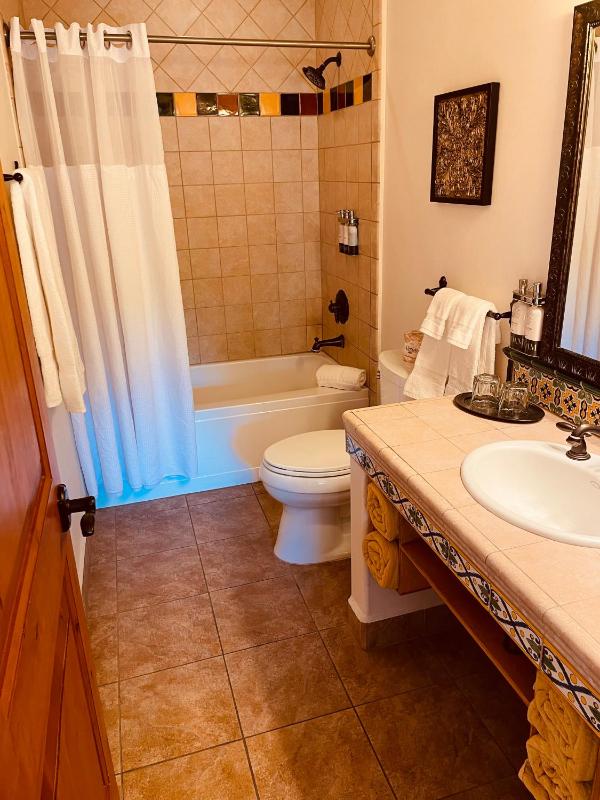 Los Arboles Hotel - image 22