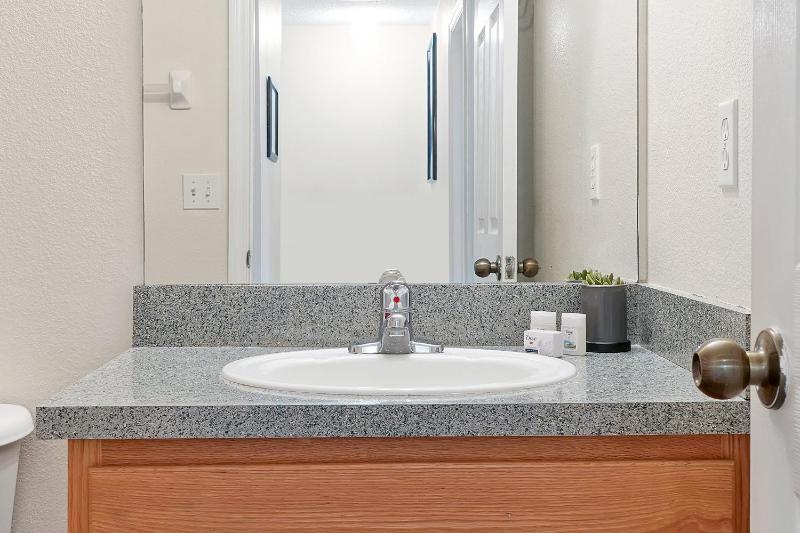 8460 CRYSTAL COVE LOOP 3BED - image 39