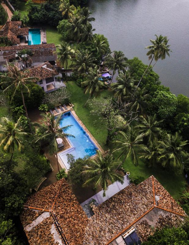Koggala Lake Villas 1 & 2 with 5 bedrooms - image 8