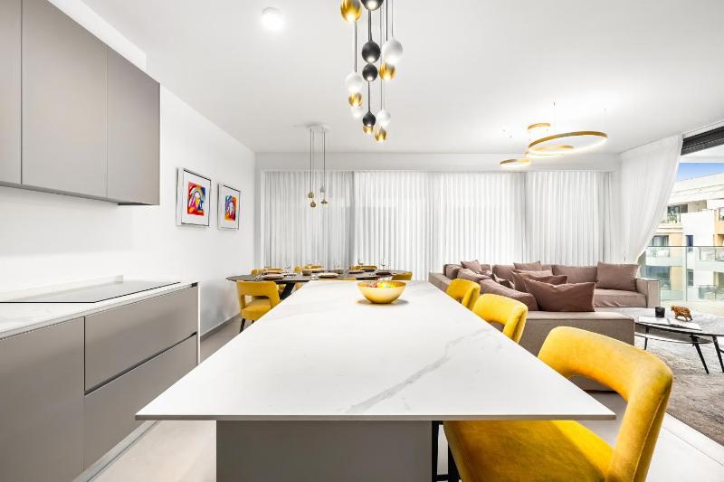 Mamad Luxury Condo By Feelhome - image 14