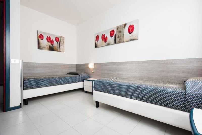 Two-Bedroom Apartment with Sea View image 4