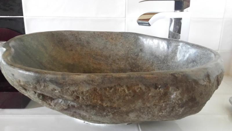 Double Room with Balcony image 2