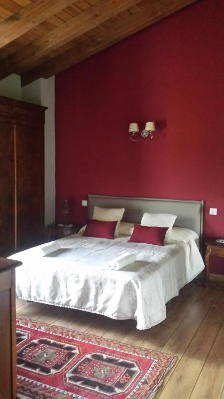 Double Room with Balcony image 1