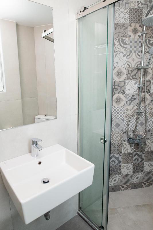 Standard Double or Twin Room image 4