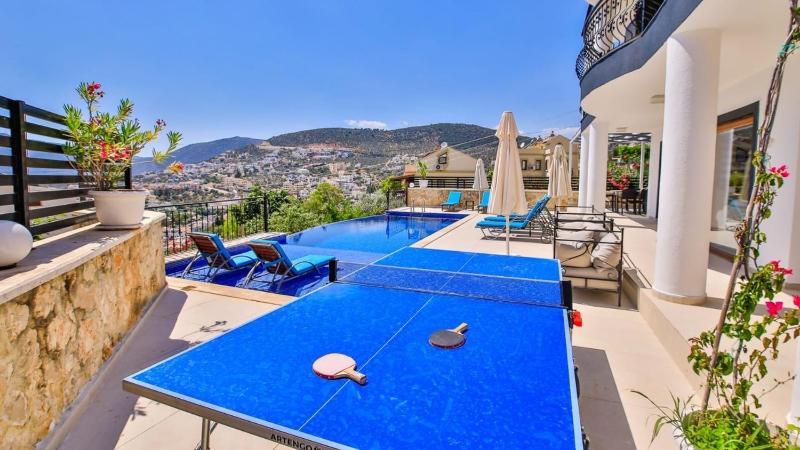 Kalkan 4 Bedroom Villa - image 30