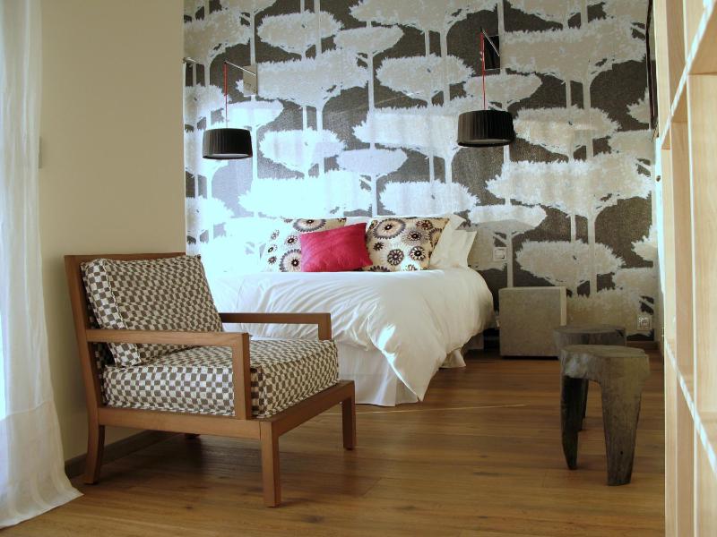 Double Room with Lake View image 1