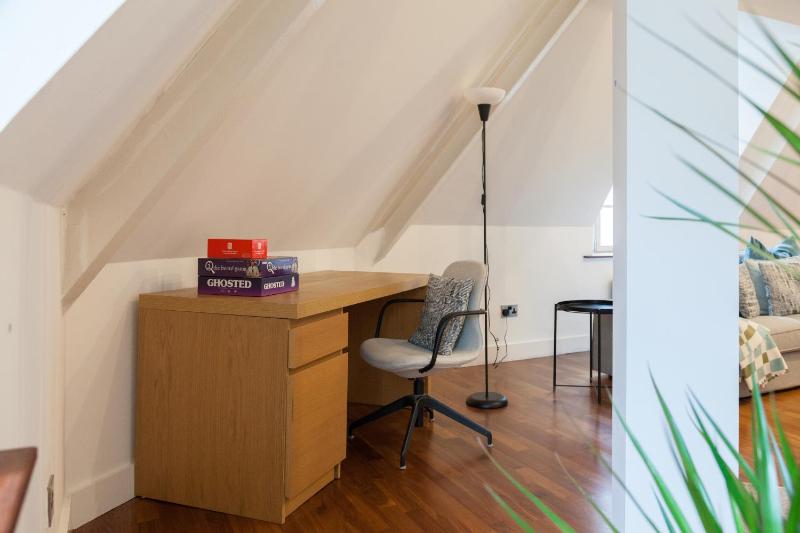 City Centre Penthouse Apartment - image 31