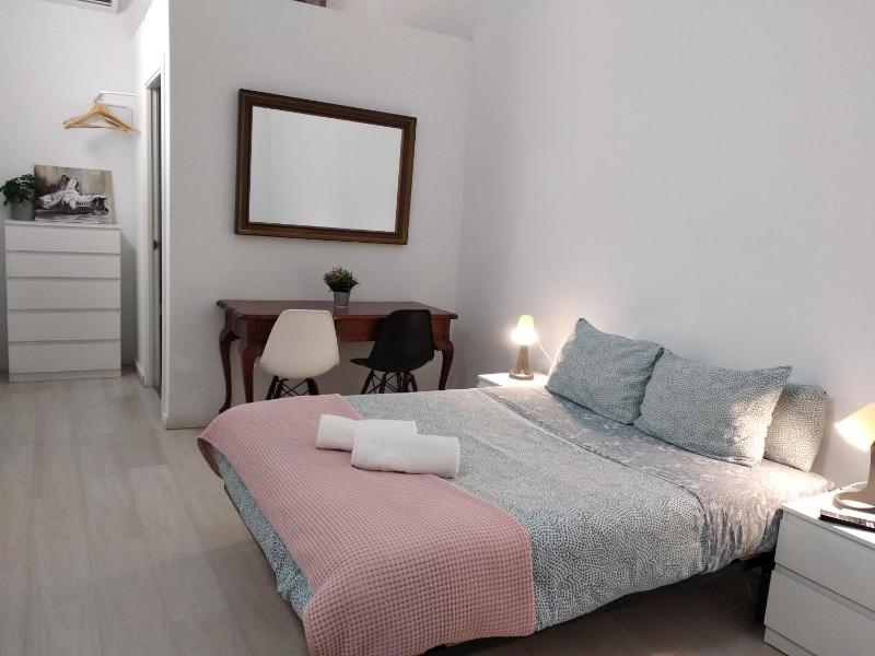 Double Room image 2