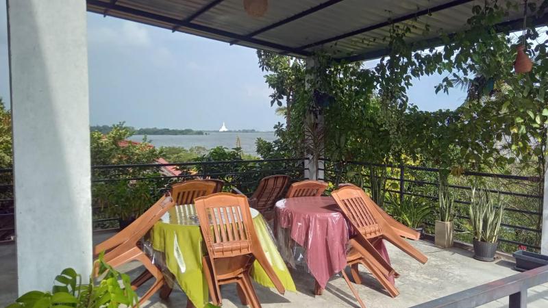 Lake Edge Resort - image 19