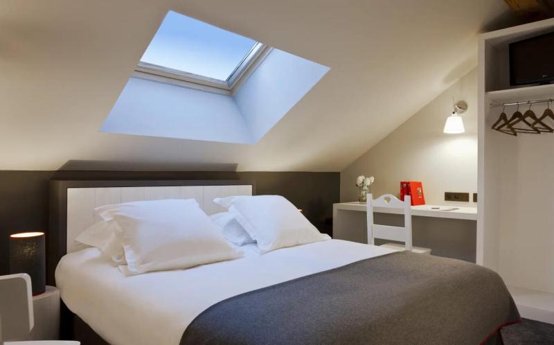 Superior Double Room image 3