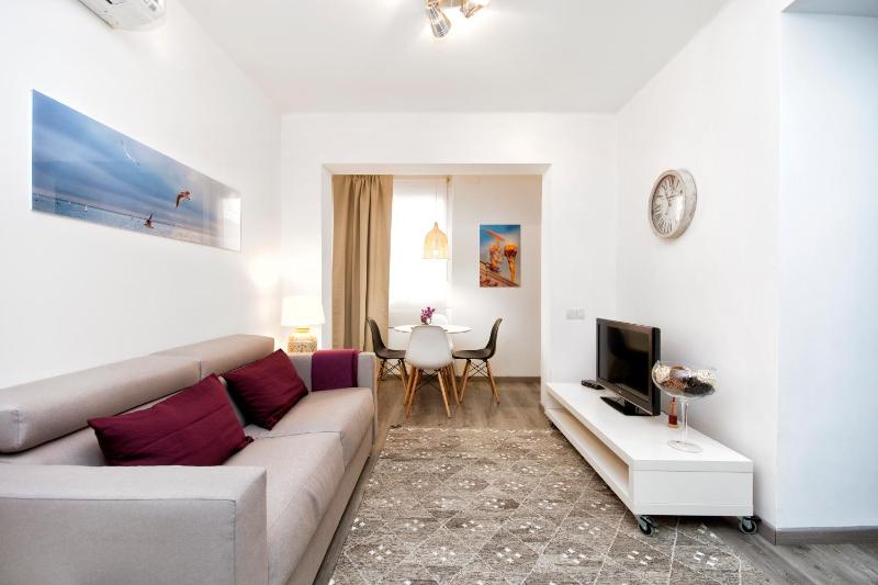 One-Bedroom Apartment image 1