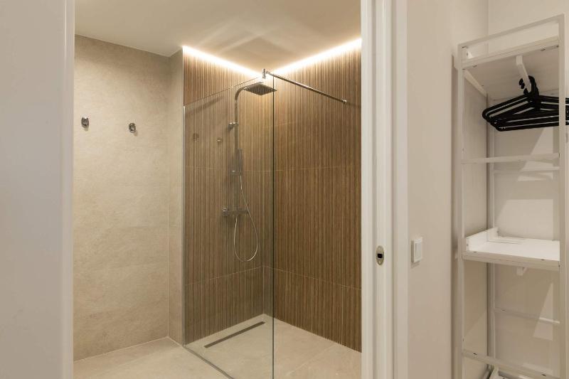Luxury Apartment Oceanografic 6 pax - image 11