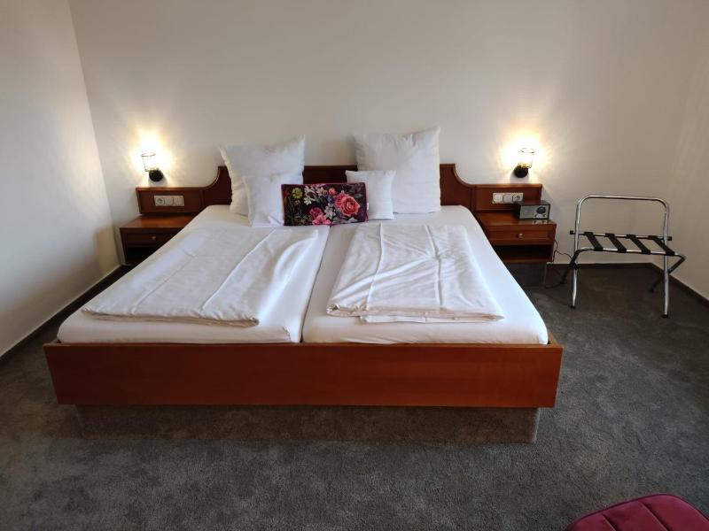 Superior Double Room image 3