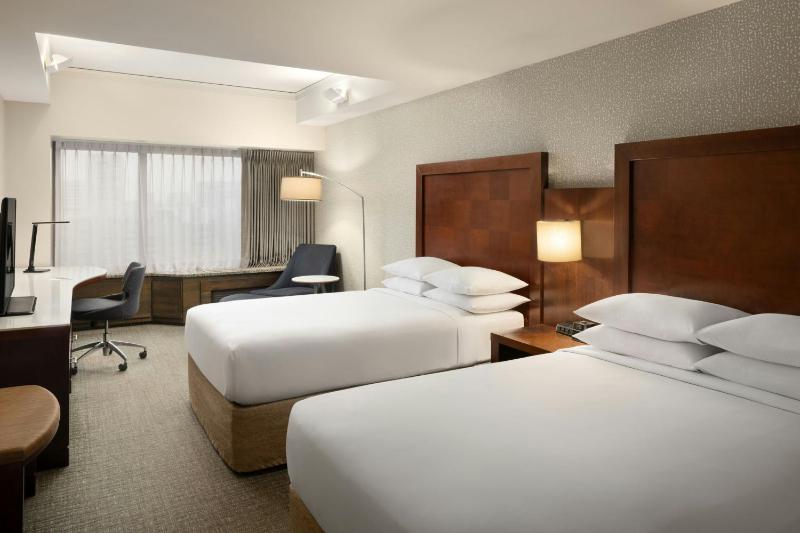 Renaissance Seattle Hotel - image 9