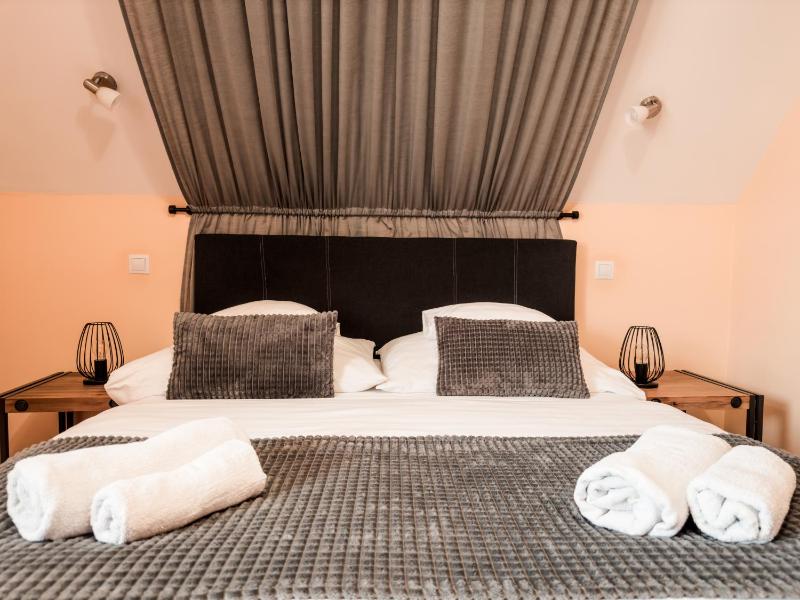 Standard Double Room image 1