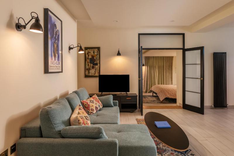 Apartment image 2
