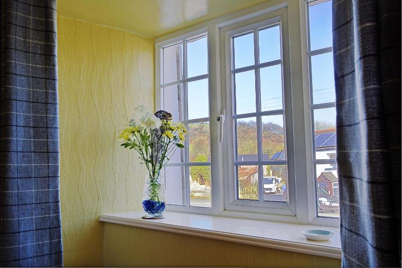 Classic Single Room image 3