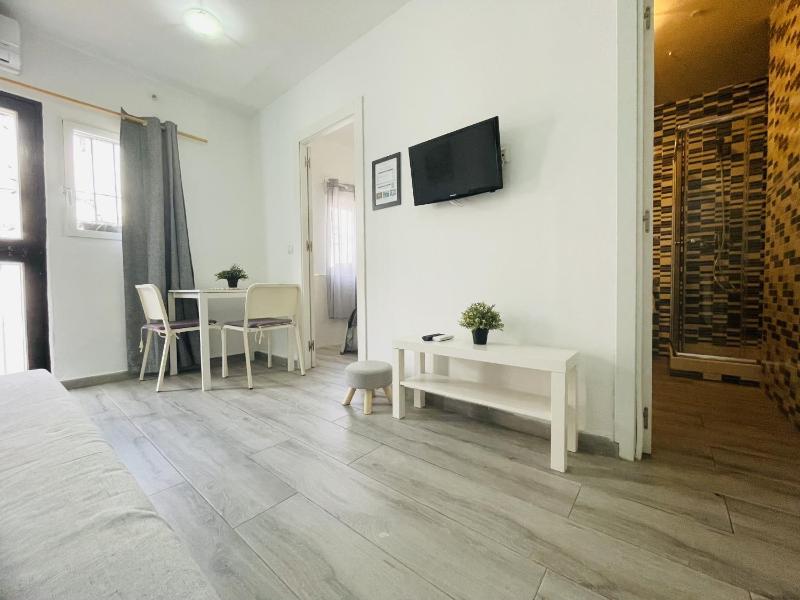 Apartamento Jimena Maro en el centro de Nerja - image 4