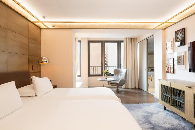 Family Studio Room image 2