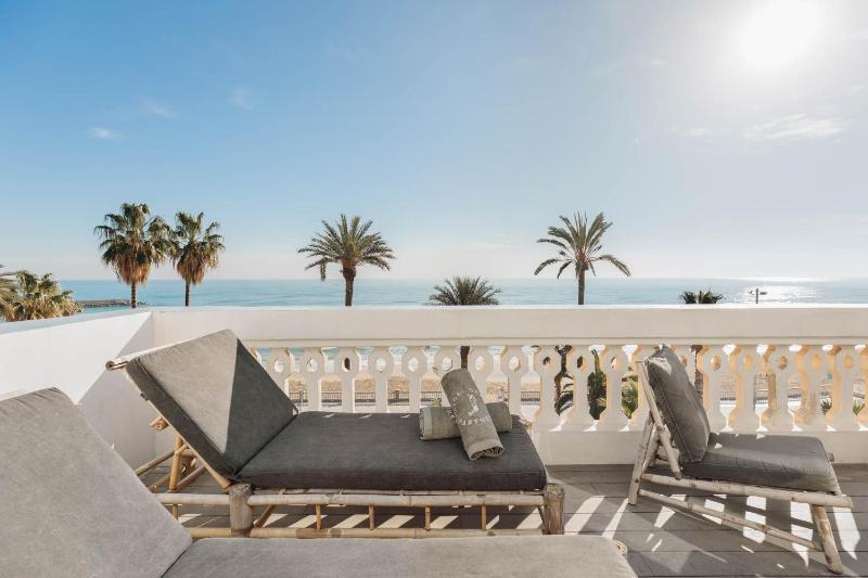 Sitges Group Ocean - image 43