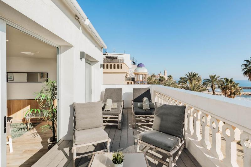 Sitges Group Ocean - image 14