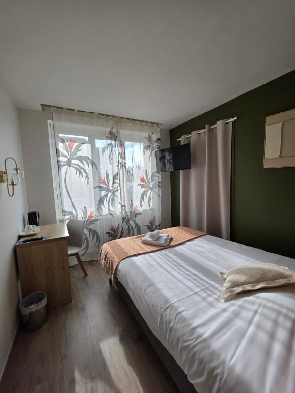 Standard Single Room image 4