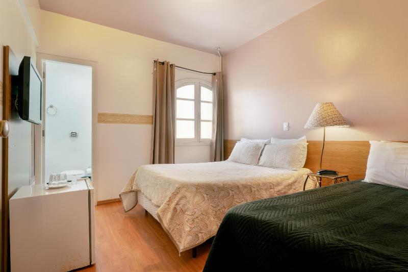 Hotel Geneve - 2km do Capivari - image 18