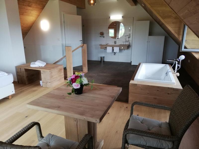 One-Bedroom Chalet image 4