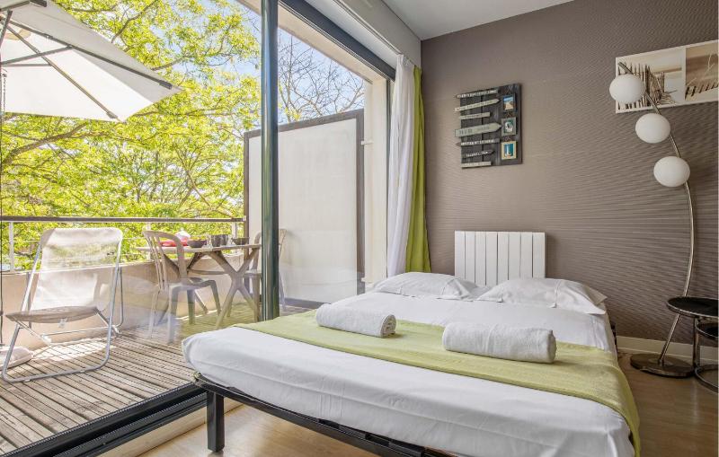 Cozy Apartment In La Rochelle With Wifi - image 5