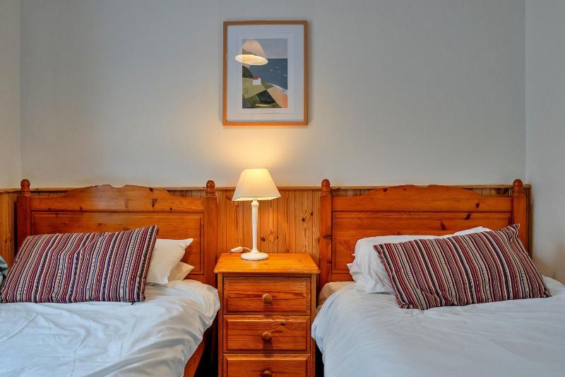 Finest Retreats - Wolf Rock - image 12