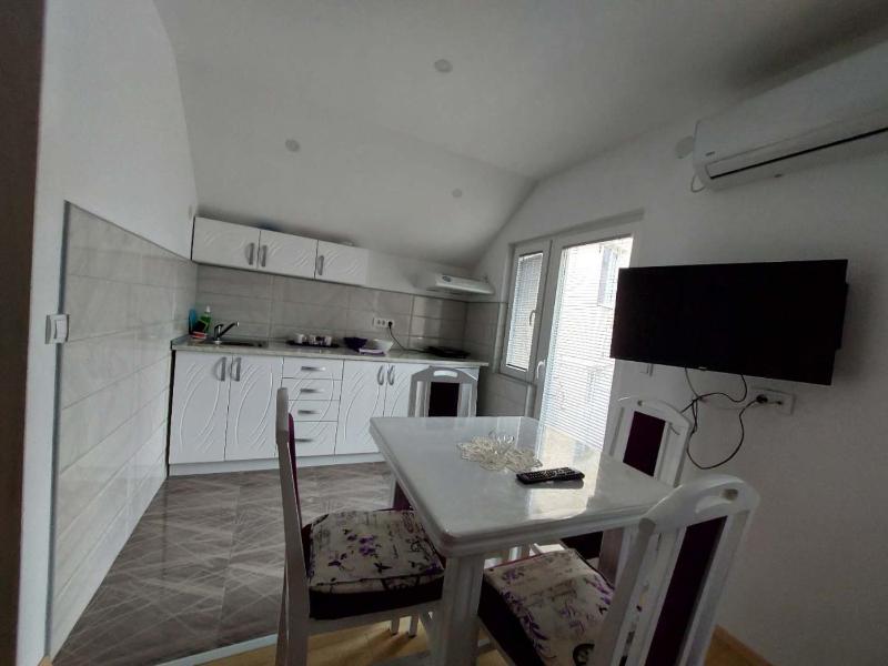 Apartmani Sandra i Sanja - image 2