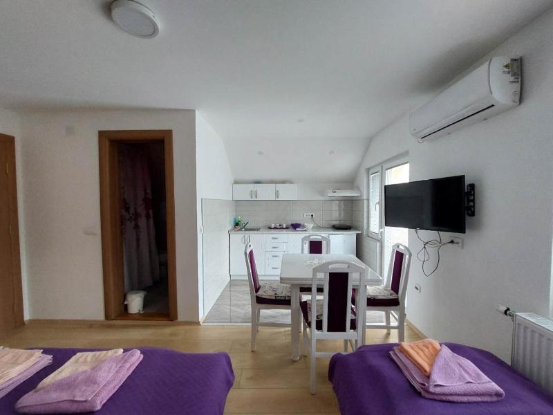Apartmani Sandra i Sanja - image 8