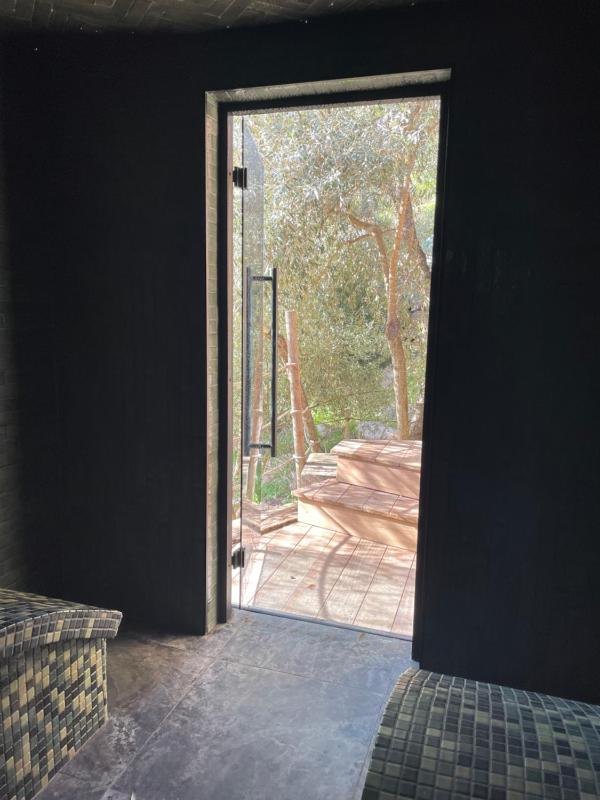 Double Room with Private Bathroom image 4