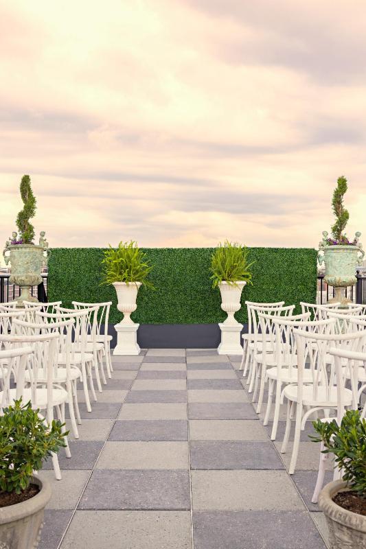 Market Pavilion Hotel - image 22