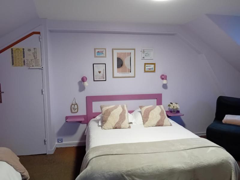 Family Room image 1