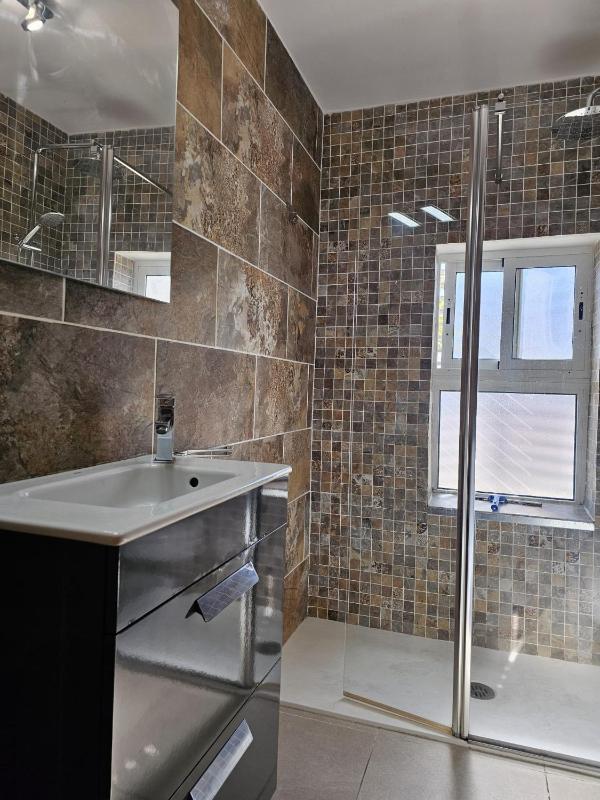 Iguazu Yumbo - Two Bedroom Apt - image 11