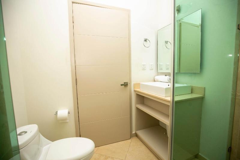 Elegant Condo at Playa Brujas with Ocean View - image 33