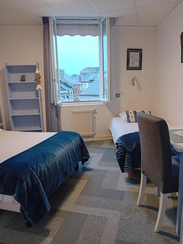 Triple Room image 4