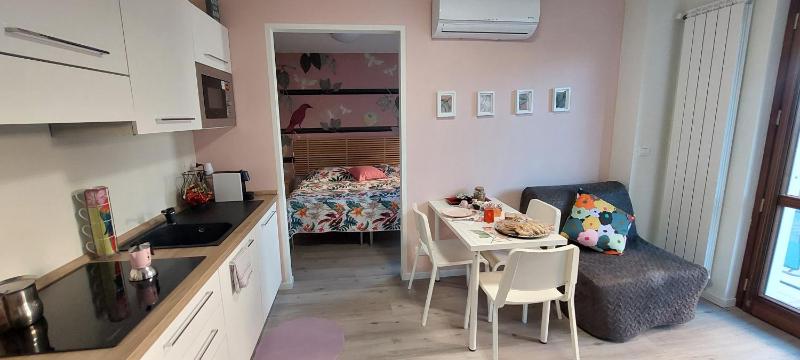 Deluxe One-Bedroom Apartment with Garden View image 3