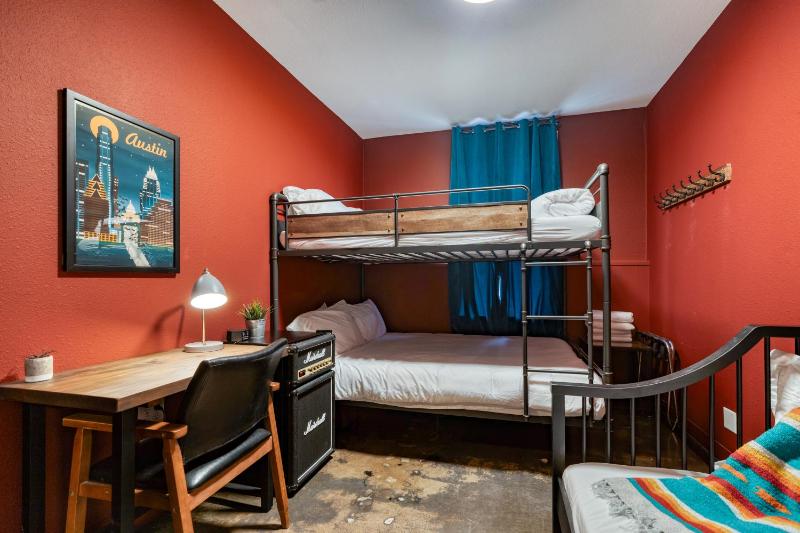 Firehouse Hostel - image 27