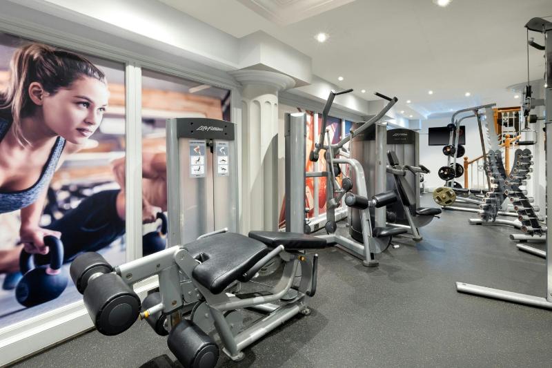 Leeds Marriott Hotel - image 21